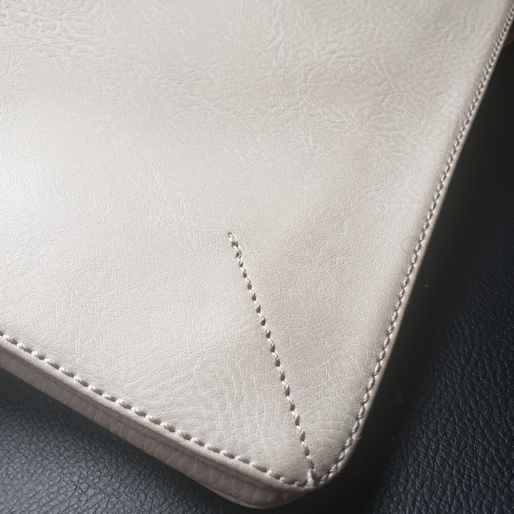 Host Pick Matt & Nat Hamel Dwell Vegan Leather Hobo Bag - Picture 12 of 13